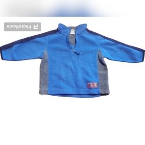 Carters Pullover fleece